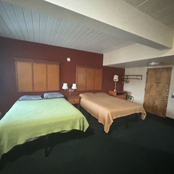Traveler's Inn - Hotels Near Me - Longview, Washington Traveler's Inn - Hotels Near Me - Longview, Washington