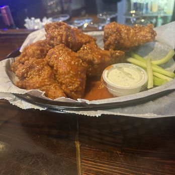 Perfect Rack Billiards - Wings (10 Pieces) - Pool Halls Near Me - Jacksonville, Florida