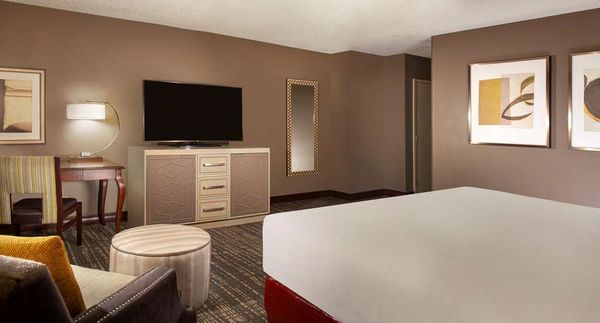 Hilton Fort Worth by null