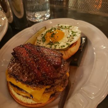 Au Cheval - Bars Near Me - Chicago, Illinois Au Cheval - Bars Near Me - Chicago, Illinois