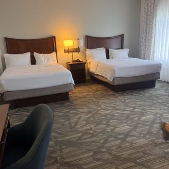 Hampton Inn & Suites Stuart-North - Bedroom area - Hotels Near Me - Stuart, Florida