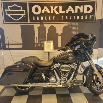 Oakland Harley-Davidson - 2021 Street Glide special, minutes before I rode away to make it mine! - Motorcycle Dealers Near Me - Oakland, California Oakland Harley-Davidson - 2021 Street Glide special, minutes before I rode away to make it mine! - Motorcycle Dealers Near Me - Oakland, California