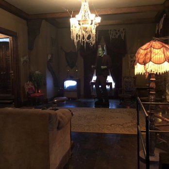 Munster Mansion - Inside - Haunted Houses Near Me - Waxahachie, Texas Munster Mansion - Inside - Haunted Houses Near Me - Waxahachie, Texas