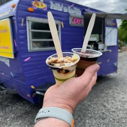 Puttin' On The Mitts - Cannoli Stout Pudding and Raspberry Wine and Dark Chocolate Pudding Cups
