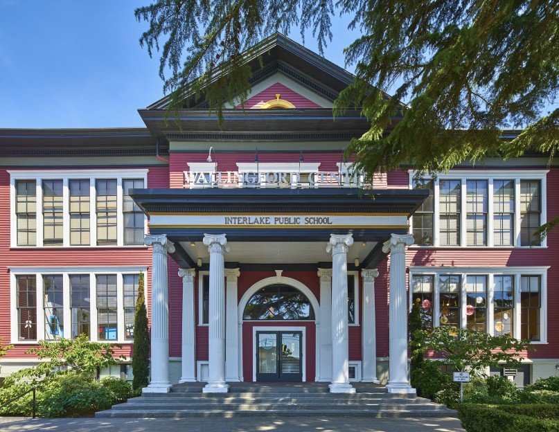 WALLINGFORD CENTER APARTMENTS 1815 N 45th St, Seattle, Washington