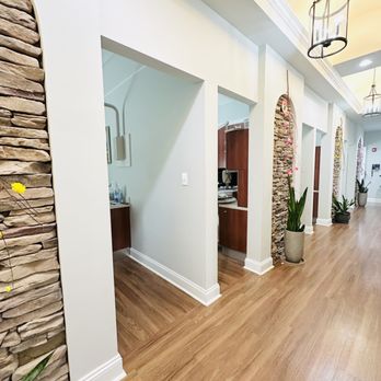 Le Dentistry & Associates - Hallway - General Dentistry Near Me - Norcross, Georgia Le Dentistry & Associates - Hallway - General Dentistry Near Me - Norcross, Georgia