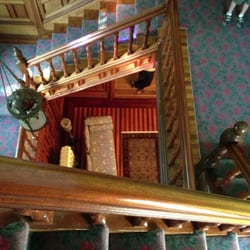 Bread and Roses Inn