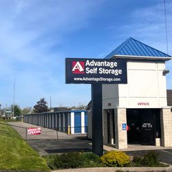 Advantage Self Storage - Storage rental office