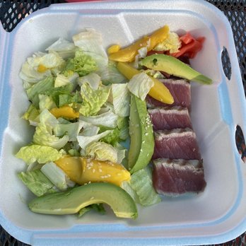 Brick Restaurant - Sad Seared Ahi Tuna Salad - New American Near Me - Jacksonville, Florida