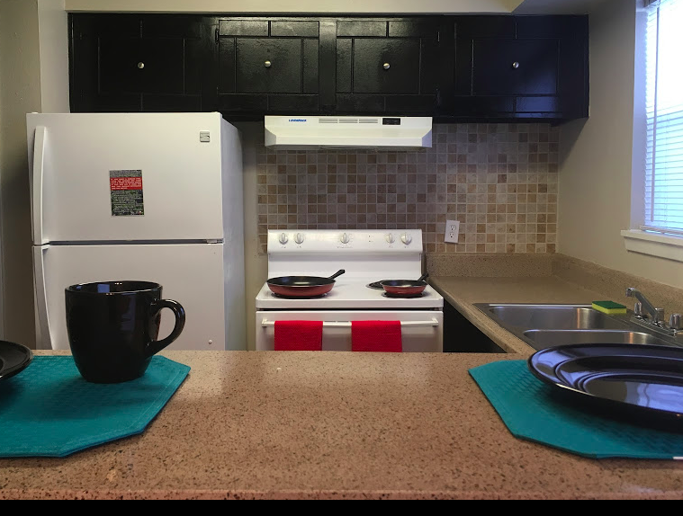 HARDY OAKS PLACE APARTMENTS Updated August 2024 915 Tidwell