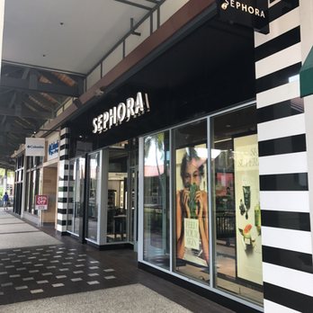SEPHORA - Love the store, love the girls in here - Cosmetics & Beauty Supply Near Me - Miami, Florida