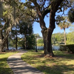 Lake Lawsona Park