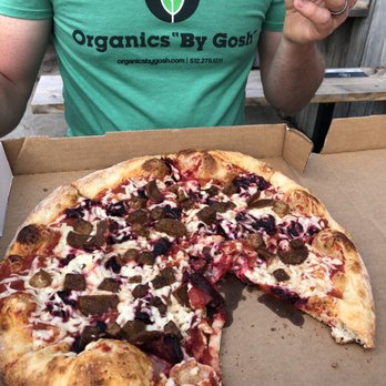 Li'l Nonna's - 14" Meat Out Pizza - Pizza Near Me - Austin, Texas