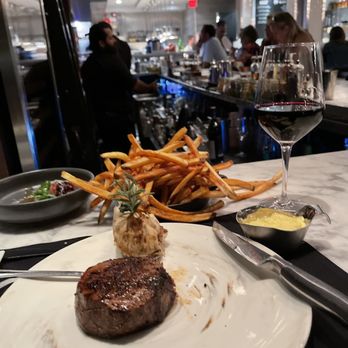 Cut 432 - Filet and frites - Steakhouses Near Me - Delray Beach, Florida