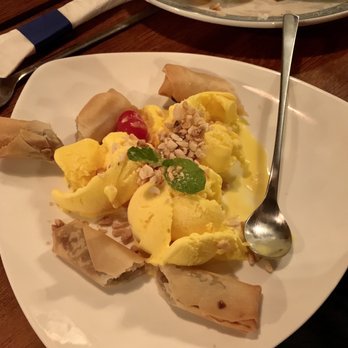 CÔBA - Fried Banana and mango ice cream - Vietnamese Near Me - Seattle, Washington
