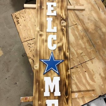 Kloster Custom Woodworking - Wooden welcome sign (Dallas Cowboys) - Carpenters Near Me - Des Moines, Iowa