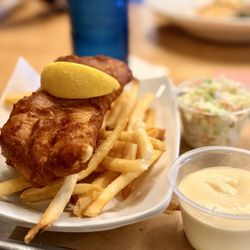 Hazel's - FISH & CHIPS