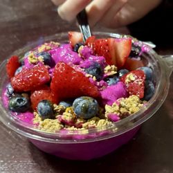 Callahan Fresh - Pattaya bowl with granola, honey, strawberries, and blueberries.