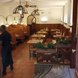 Pizzeria Bella Napoli Di - So sieht es innen aus