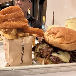 Lounge Burger