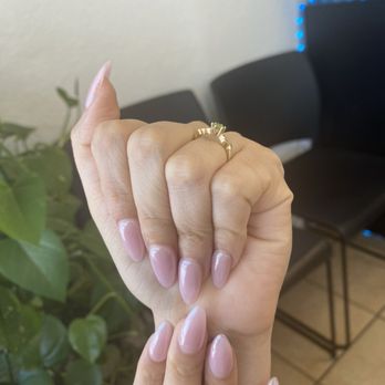 Pink Luxe Salon - Nail Salons Near Me - Yuba City, California