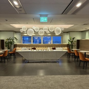 British Airways Galleries First Lounge - Entry lobby - Airport Lounges Near Me - London, XGL