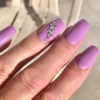 Nail Art - Acrylic artistry by Mimi. Photo taken outside. - Nail Salons Near Me - San Jose, California Nail Art - Acrylic artistry by Mimi. Photo taken outside. - Nail Salons Near Me - San Jose, California