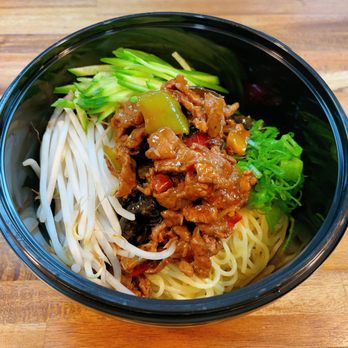 Noodle Factory - Spicy Beef Ban Mian
Power up spicy grand beef paste with bell pepper and kikurage mushrooms, topped with cucumber shreds, bean sprouts - Ramen Near Me - Roanoke, Virginia Noodle Factory - Spicy Beef Ban Mian
Power up spicy grand beef paste with bell pepper and kikurage mushrooms, topped with cucumber shreds, bean sprouts - Ramen Near Me - Roanoke, Virginia
