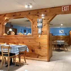 Blue Bay Seafood & Steaks - Inside dining
