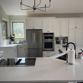 Robles Remodeling - New sink, faucet and appliances - General Contractors Near Me