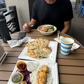 Luna Grill Mission Valley - Mediterranean Near Me - San Diego, California