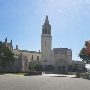 Forest Lawn - Glendale - Cathedral - Mortuary Services Near Me - Glendale, California