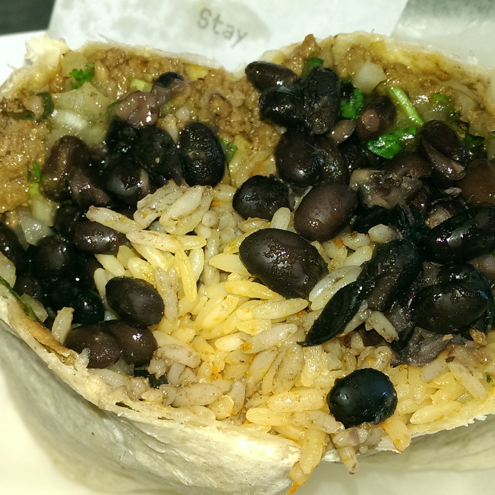 Piñatas Mexican Grill - Burrito w/ Ground Beef - Mexican Near Me - Bethpage, New York Piñatas Mexican Grill - Burrito w/ Ground Beef - Mexican Near Me - Bethpage, New York