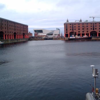 Albert Dock - Landmarks & Historical Buildings Near Me - Liverpool, XMS