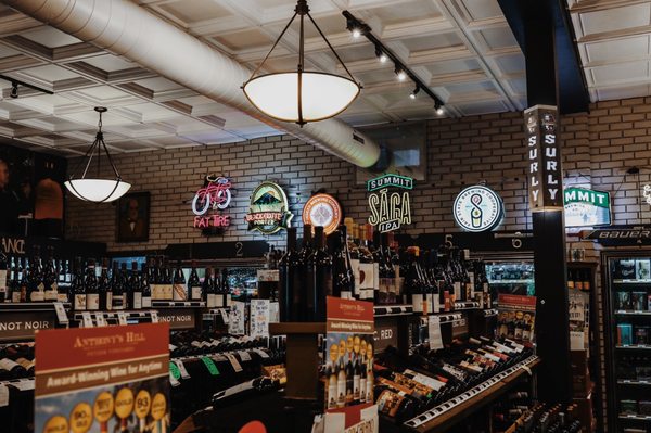 Thomas Liquors by null