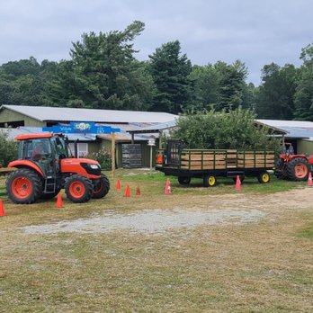 Sky Top Orchard - Hay ride - Pick Your Own Farms Near Me - Zirconia, North Carolina Sky Top Orchard - Hay ride - Pick Your Own Farms Near Me - Zirconia, North Carolina
