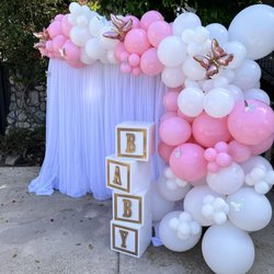 Servifiestas No 1 - Magnificent  Pink Butterfly Balloon Garland