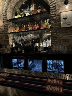 Davanti Enoteca by null