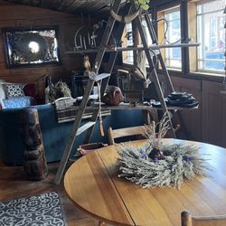 Blitzen Coffee House - More seating and some featured items