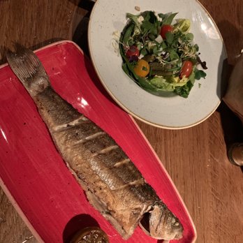 Pesca - Green salad and sea bass - Seafood Near Me - Amsterdam, New Hampshire Pesca - Green salad and sea bass - Seafood Near Me - Amsterdam, New Hampshire