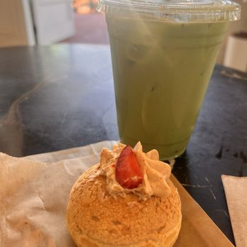 Herst Coffee Roasters - Snack. - Coffee Roasteries Near Me - Newport Beach, California Herst Coffee Roasters - Snack. - Coffee Roasteries Near Me - Newport Beach, California