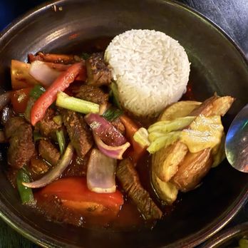 Lucuma Kitchen and Bar - Loki Saltado - Peruvian Near Me - Oakland, California Lucuma Kitchen and Bar - Loki Saltado - Peruvian Near Me - Oakland, California