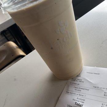 Klatch Coffee - Iced Vanilla Bean Latte - Coffee & Tea Near Me - Pasadena, California