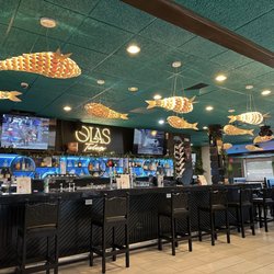 Olas Tulum Seafood Bar & Grill - Excellent decor!!  Food was great too!