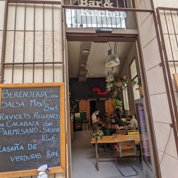Bar & Kitchen - Juice Bars & Smoothies Near Me - Valencia, V