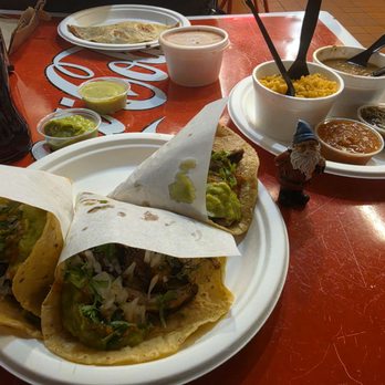 Taqueria De Diez - Taco de compachano y taco de nopales, queso, arroz y frijoles. - Tacos Near Me - Austin, Texas Taqueria De Diez - Taco de compachano y taco de nopales, queso, arroz y frijoles. - Tacos Near Me - Austin, Texas