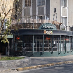 Bar Hemingway - Fachada del Bar Hemingway (Av. Bilbao con Av. Pedro de Valdivia)