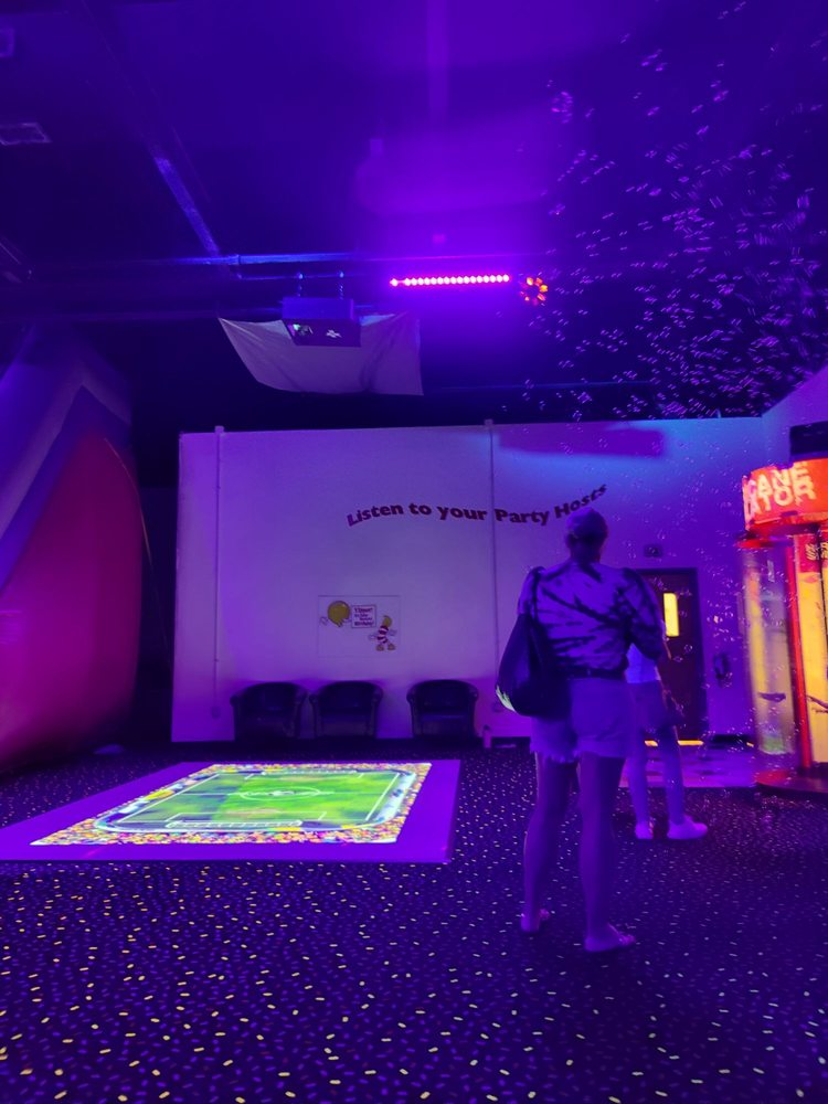 BOUNCEU EXTON Updated June 2024 34 Photos & 14 Reviews 882