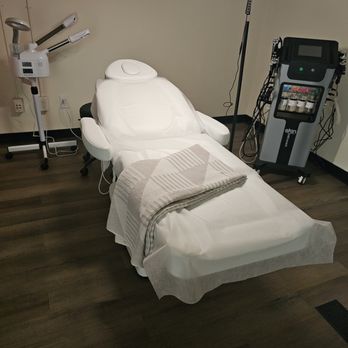 Injectable Beauties Day Spa & Salon - Comfort hydrofacial and body scrum waiting on you. - Eyelash Service Near Me - Morrow, Georgia Injectable Beauties Day Spa & Salon - Comfort hydrofacial and body scrum waiting on you. - Eyelash Service Near Me - Morrow, Georgia