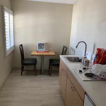 Diamond Head Inn - The kitchen - San Diego, CA